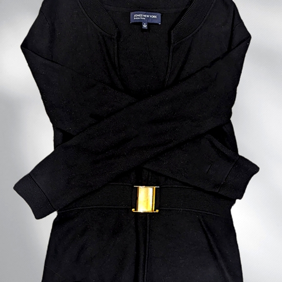 Jones New York. Size small black sweater. - Picture 4 of 4